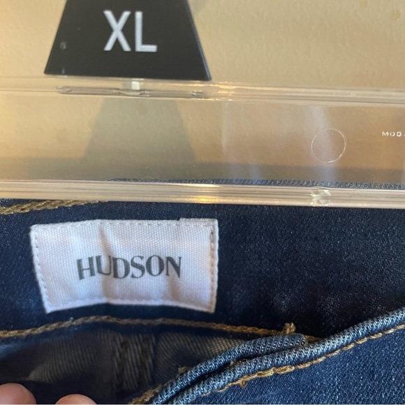 Hudson Mid Cropped Jeans  Raw Hem In Size 32 - Picture 3 of 7